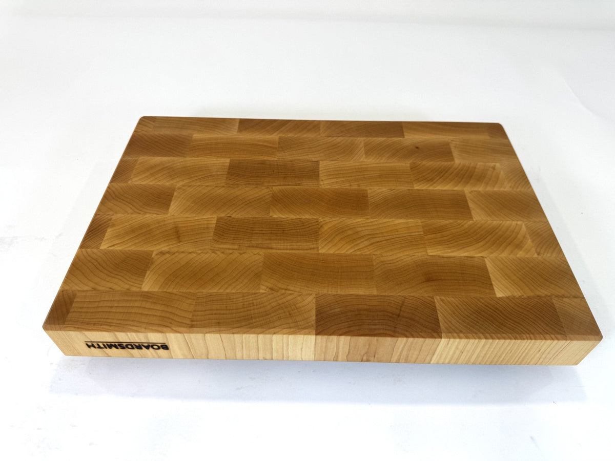 699 Maple 18 x 12 x 2