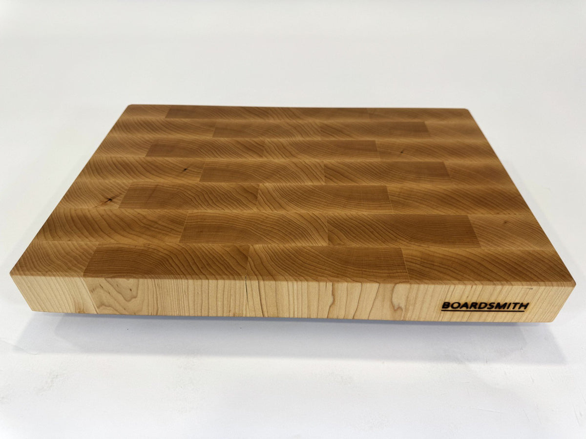 381-1 Maple 17.75 x 12 x 2 with Finger Grooves & Feet