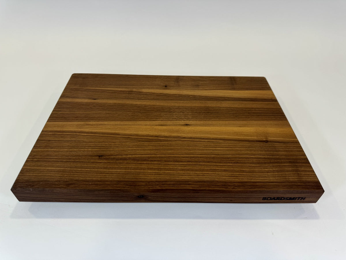 397 Walnut Edge Grain with Bottom Groove & Finger Grooves 20 x 14 x 1.5