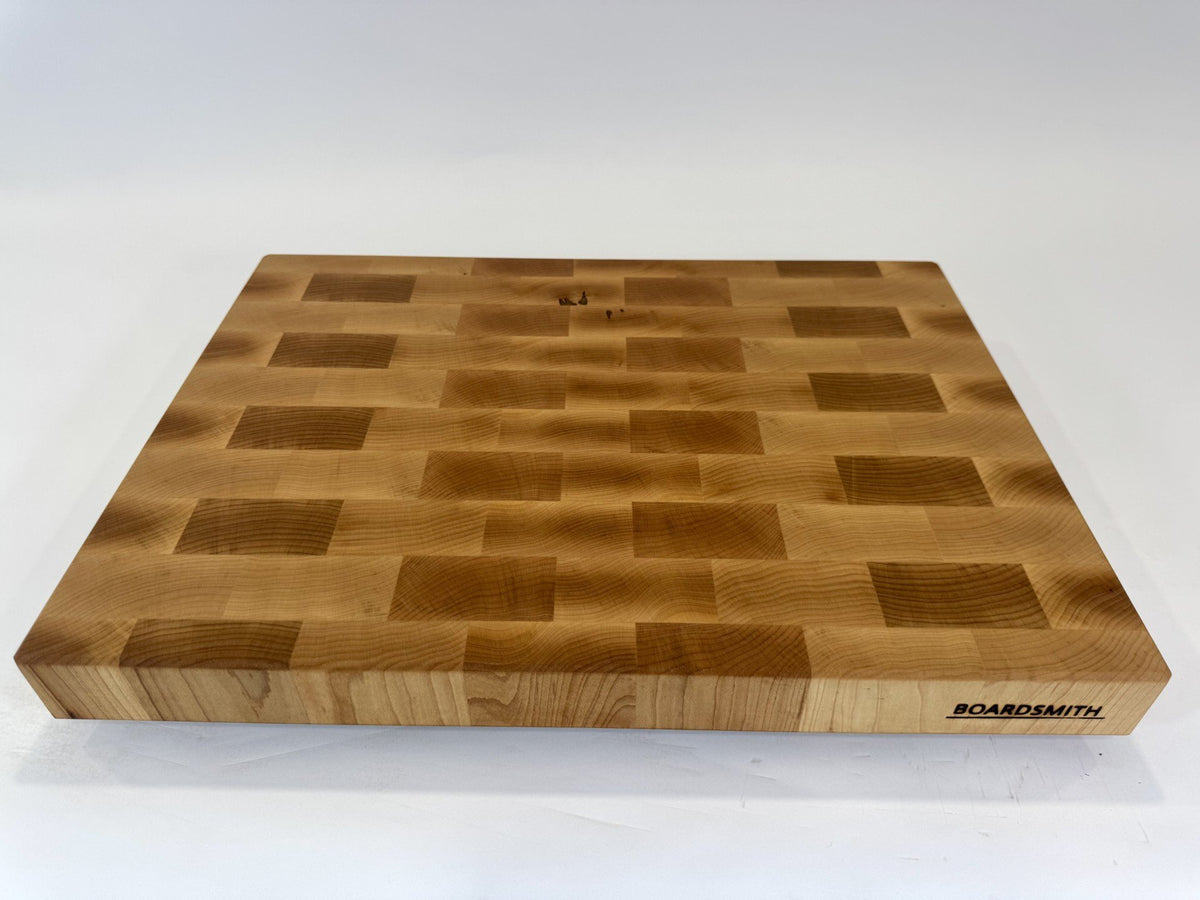 424 Maple 22 x 16 x 2 with Feet