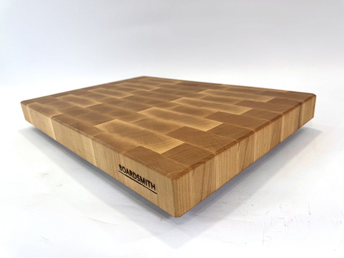 433 Maple 22 x 15.5 x 2 with Feet