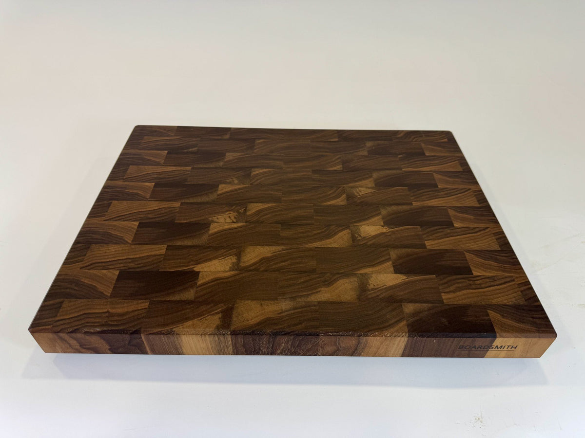 469 Walnut 24 x 18 x 2