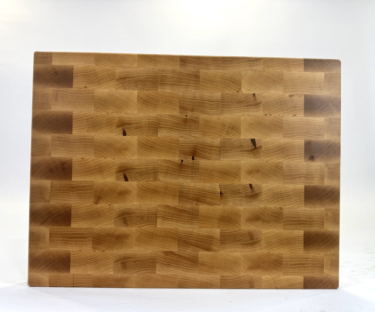 475 Maple 24 x 18 x 2 with Finger Groove, Bottom Groove & Feet