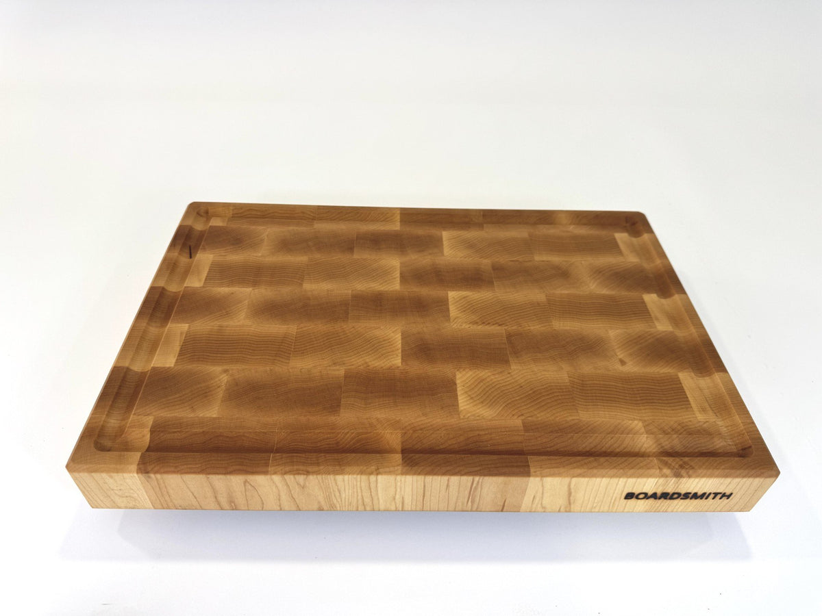 549 Maple 18 x 12 x 2 with Juice Groove & Feet