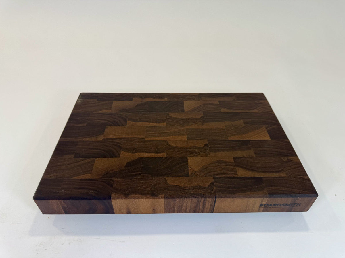 573 Walnut 18 x 12 x 2