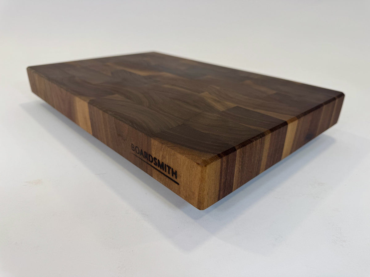583 Walnut 18 x 12 x 2