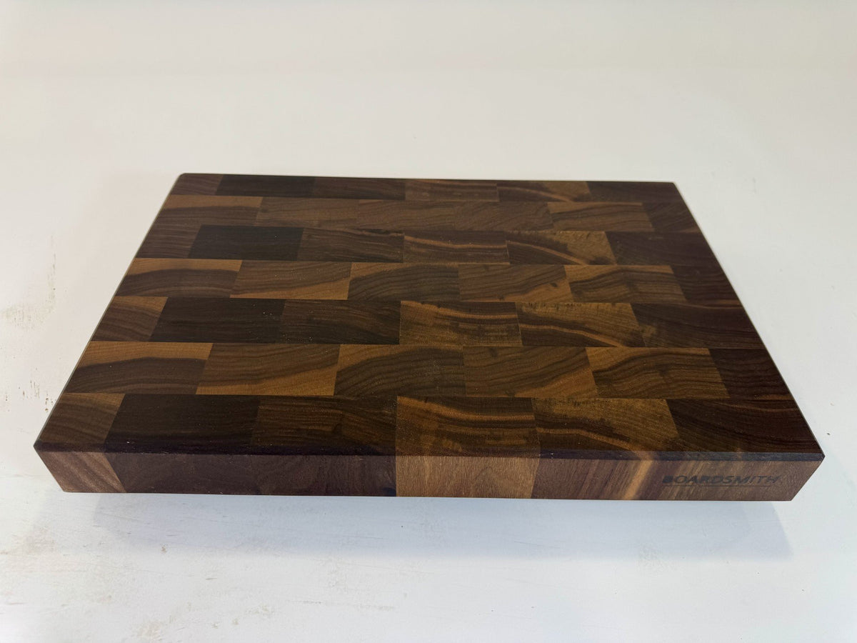 614 Walnut 18 x 12 x 2