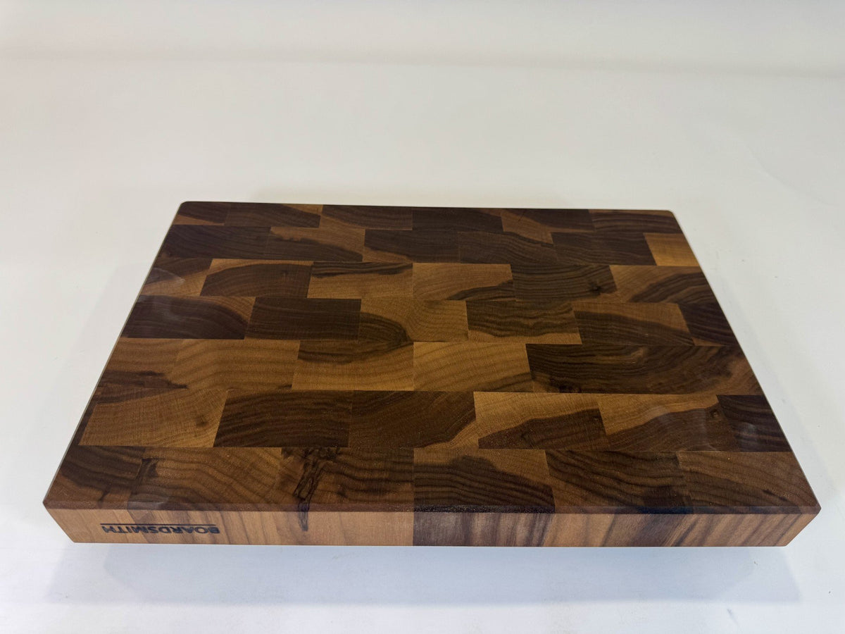 631 Walnut 18 x 12 x 2