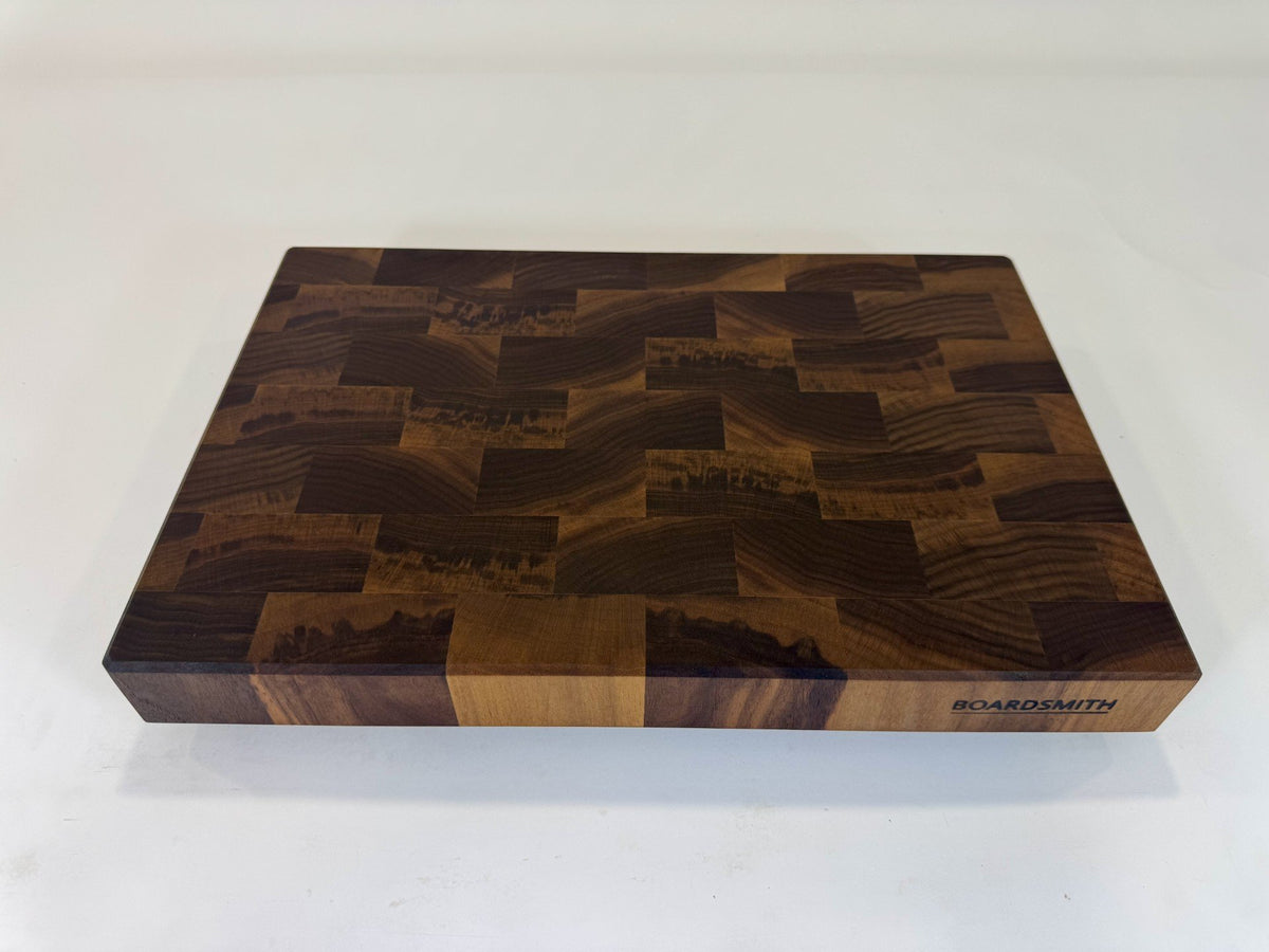 649 Walnut 18 x 12 x 2