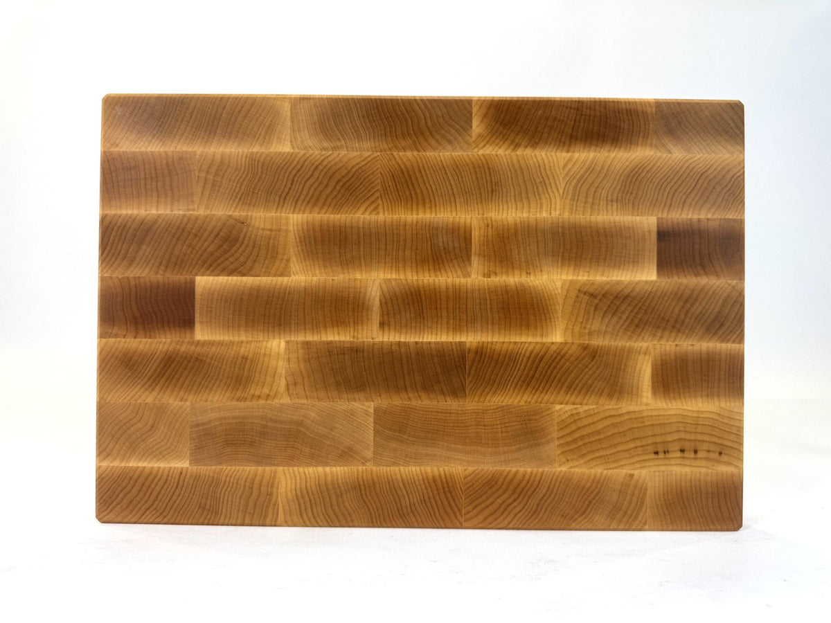 666 Maple 18 x 12 x 2