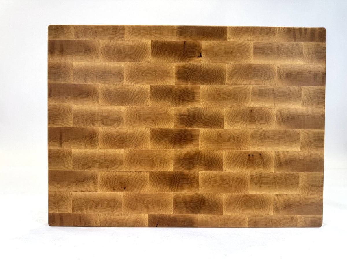 704 Maple 22 x 16 x 2