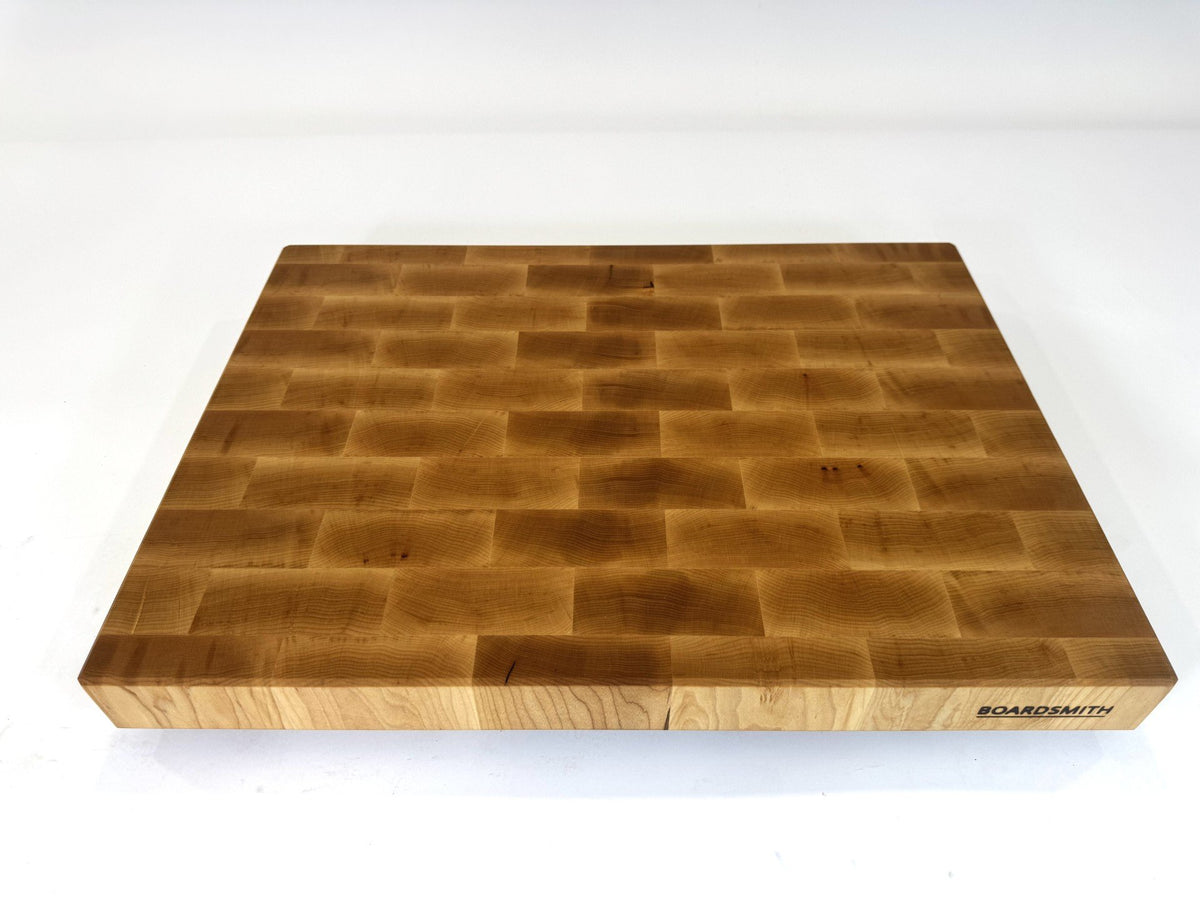 704 Maple 22 x 16 x 2