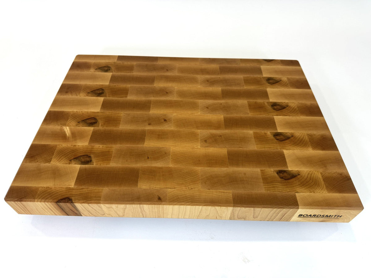 706 Maple 22 x 16 x 2