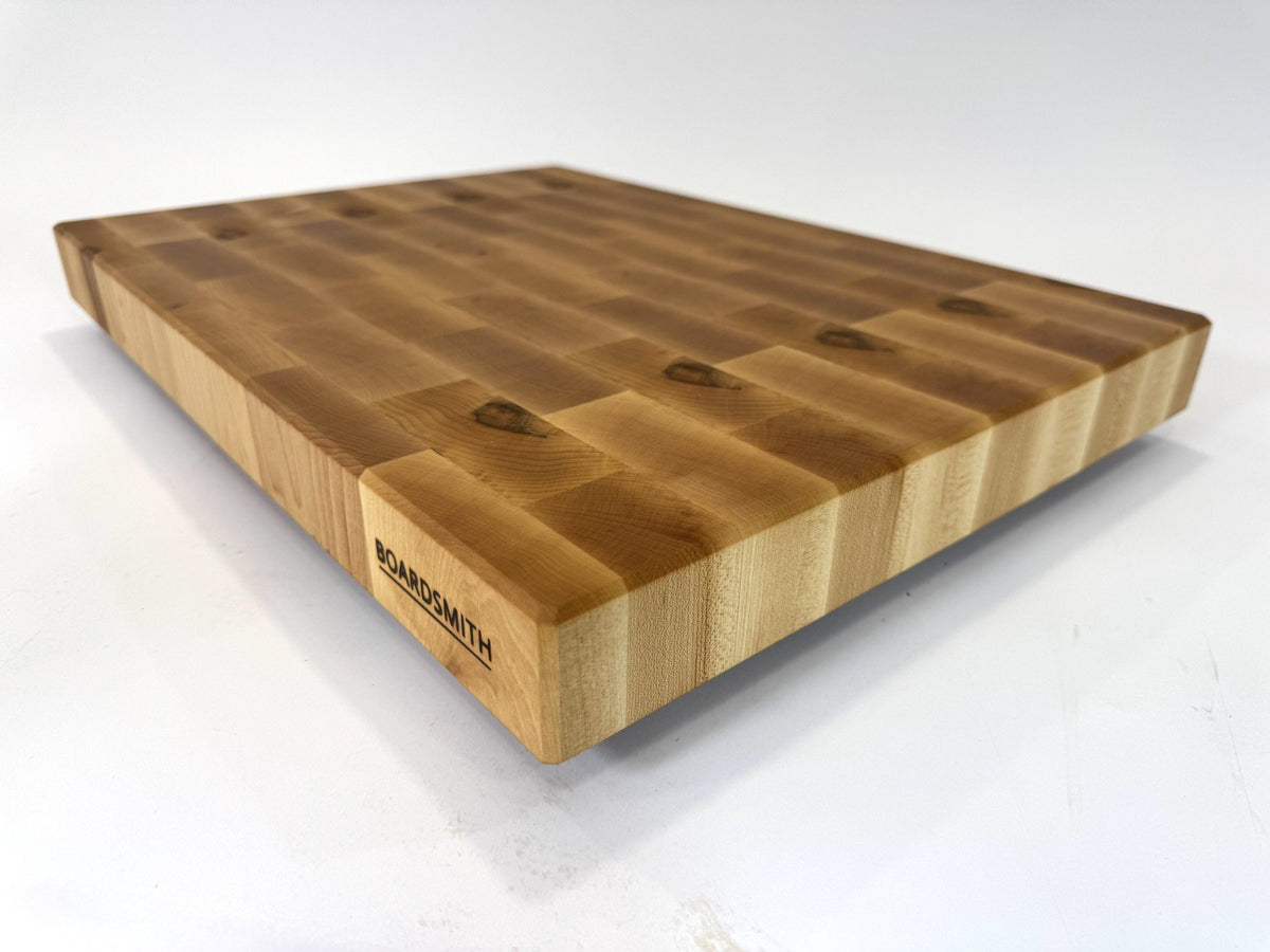 706 Maple 22 x 16 x 2