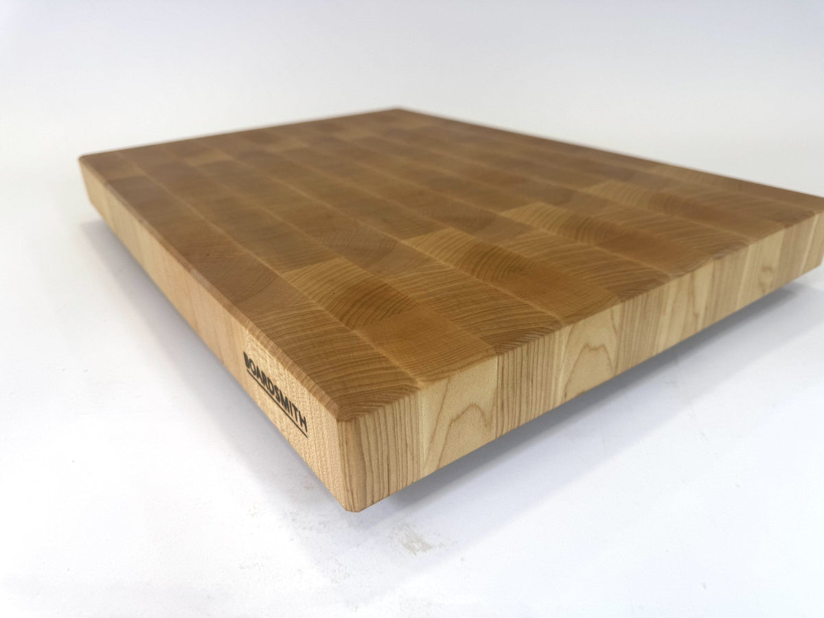 708 Maple 22 x 16 x 2