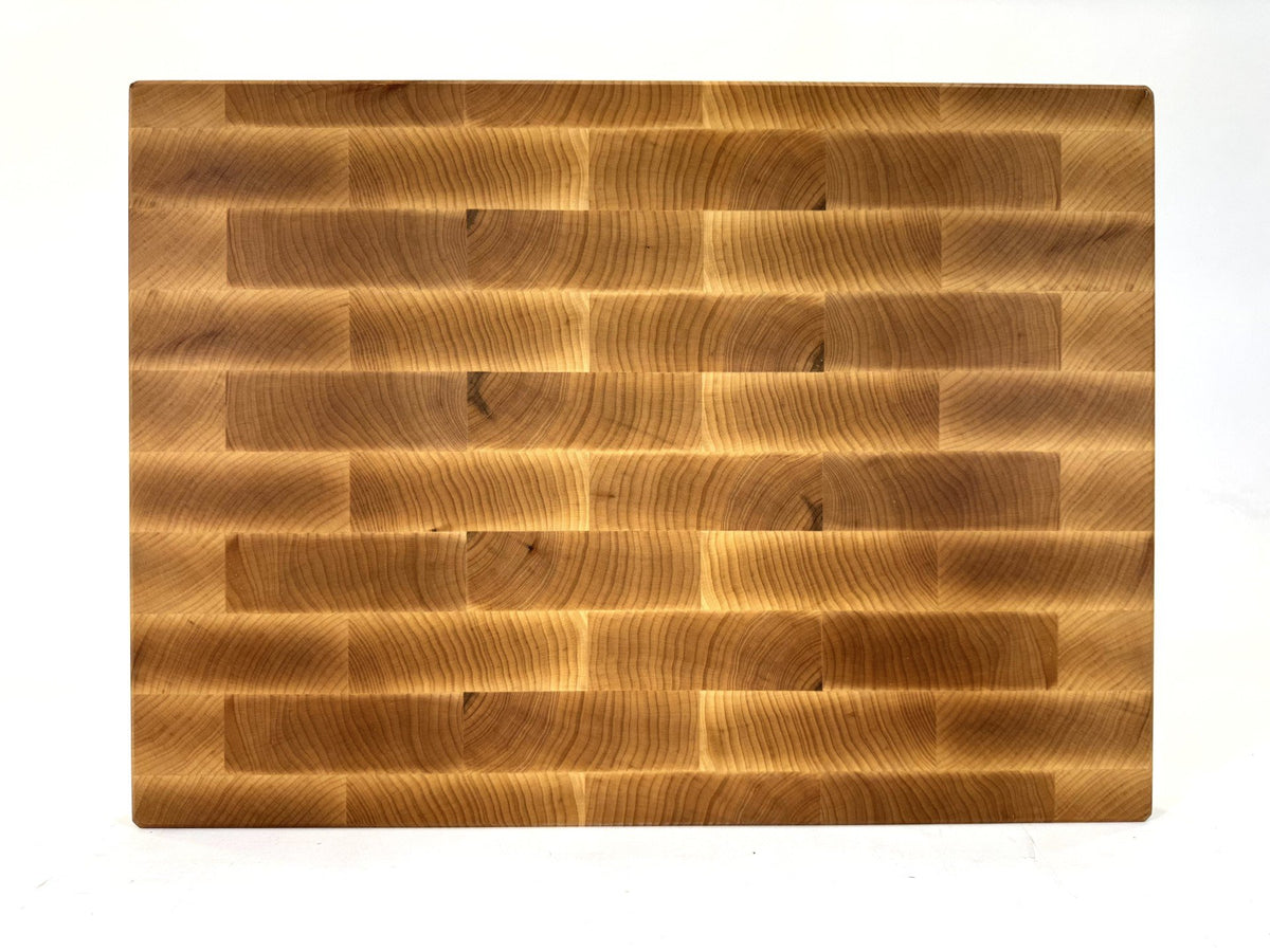 714 Maple 22 x 16 x 2