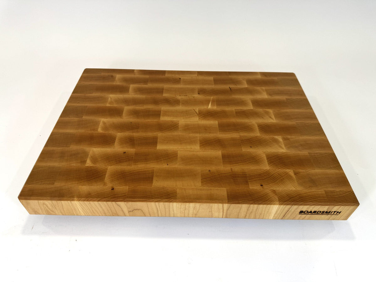 717 Maple 22 x 16 x 2