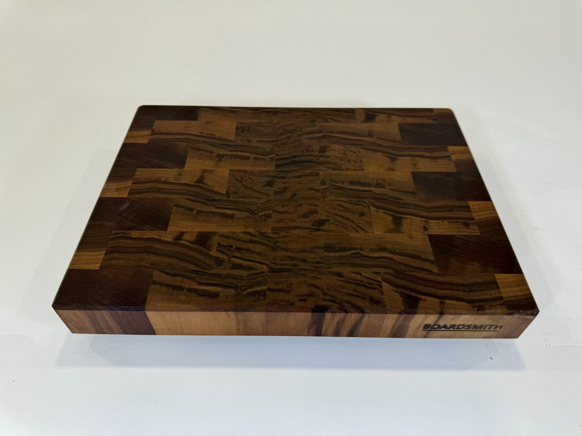 740 Walnut 16.25 x 12 x 2