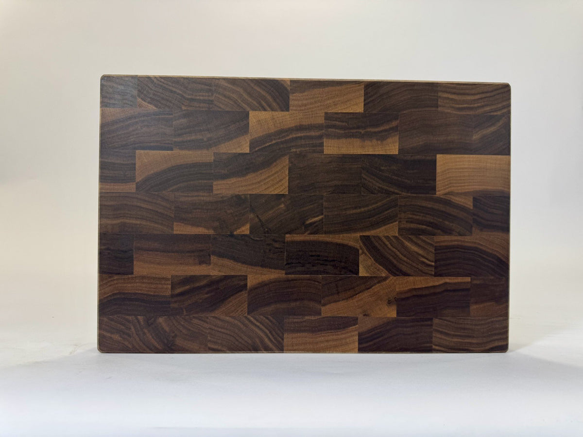 755 Walnut 18 x 12 x 2