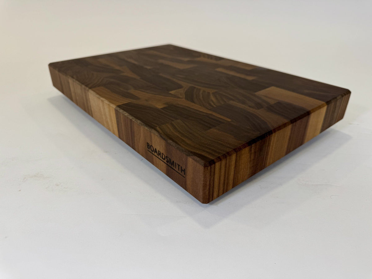 755 Walnut 18 x 12 x 2