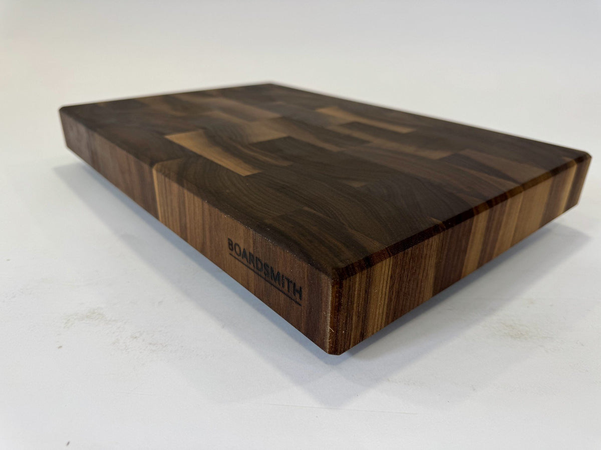 762 Walnut 18 x 12 x 2